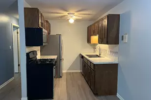 255 Elmwood Ave, Lake Geneva, WI 53147 - Photo 5