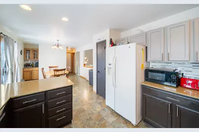 413  Beth Cir, Plymouth, WI 53073 - Photo 3