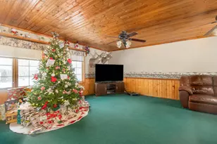 680 Brandt Ct, Pewaukee, WI 53072 - Photo 15