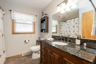 680 Brandt Ct, Pewaukee, WI 53072 - Photo 13