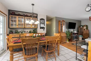 680 Brandt Ct, Pewaukee, WI 53072 - Photo 7