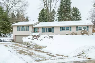 680 Brandt Ct, Pewaukee, WI 53072 - Photo 19