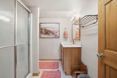 12353 W Waterford Ave, Greenfield, WI 53228 - Photo 23