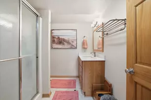 12353 W Waterford Ave, Greenfield, WI 53228 - Photo 23