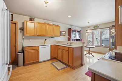 12353 W Waterford Ave, Greenfield, WI 53228 - Photo 9