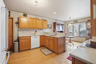 12353 W Waterford Ave, Greenfield, WI 53228 - Photo 9