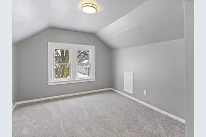 2415 N 53rd St, Milwaukee, WI 53210 - Photo 11