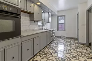 2415 N 53rd St, Milwaukee, WI 53210 - Photo 9