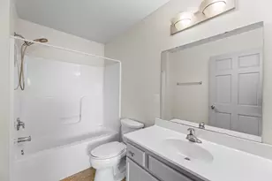 W1062 Marietta Ave, Ixonia, WI 53036 - Photo 15