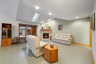 N160W18903 Oakland Dr, Jackson, WI 53037 - Photo 43