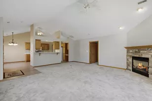 N160W18903 Oakland Dr, Jackson, WI 53037 - Photo 9