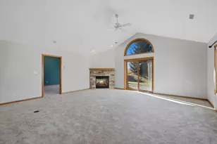 N160W18903 Oakland Dr, Jackson, WI 53037 - Photo 7