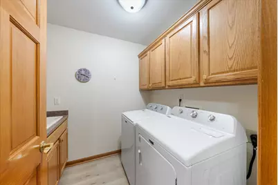 N160W18903  Oakland Dr, Jackson, WI 53037 - Photo 21