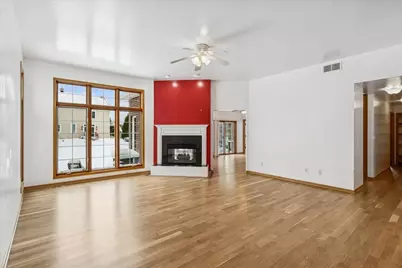 11571  41st Ave, Pleasant Prairie, WI 53158 - Photo 9