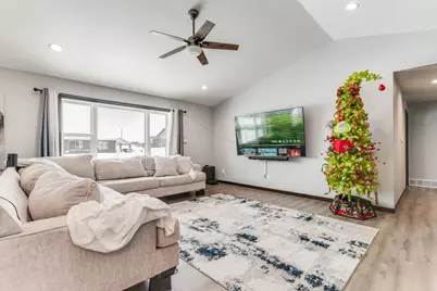 2007  Spakenburg Rd, Holmen, WI 54636 - Photo 7