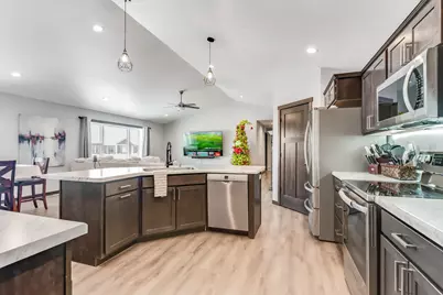 2007  Spakenburg Rd, Holmen, WI 54636 - Photo 13