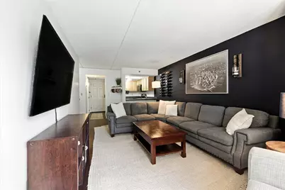 270 E Highland Ave #244, Milwaukee, WI 53202 - Photo 5