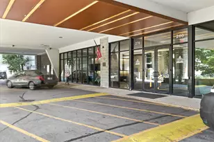 270 E Highland Ave, Milwaukee, WI 53202 - Photo 11