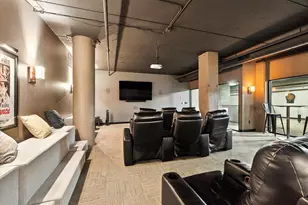 270 E Highland Ave, Milwaukee, WI 53202 - Photo 15