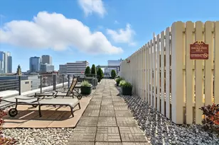 270 E Highland Ave, Milwaukee, WI 53202 - Photo 17