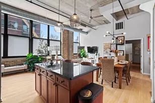 1924 N Hubbard St, Milwaukee, WI 53212 - Photo 3