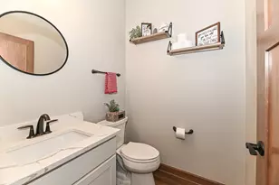 8388 Creek View Ln, Racine, WI 53406 - Photo 57