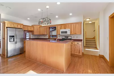 369  Schraufnagel Dr, Erin, WI 53029 - Photo 7