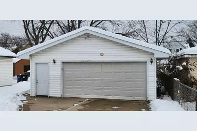 1235  Cleveland Ave, Racine, WI 53405 - Photo 11