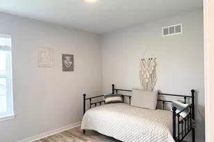 N161W21960 Daisy Dr, Jackson, WI 53037 - Photo 11