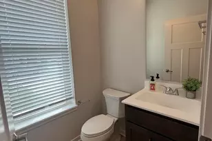 N161W21960 Daisy Dr, Jackson, WI 53037 - Photo 5