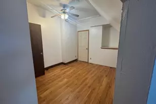 1746 N Cambridge Ave, Milwaukee, WI 53202 - Photo 9