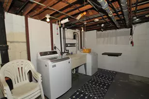 156 N 87th St, Wauwatosa, WI 53226 - Photo 25