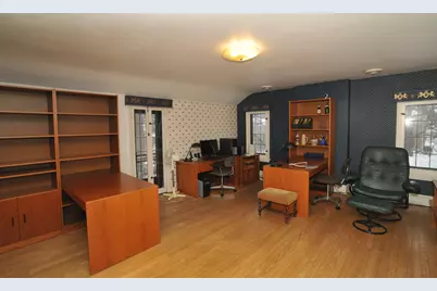 156 N 87th St, Wauwatosa, WI 53226 - Photo 17