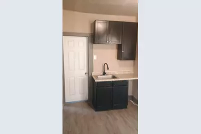 3059 N 10th Ln, Milwaukee, WI 53206 - Photo 3