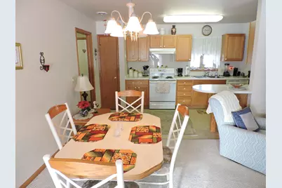 1515  Raveen St, Fort Atkinson, WI 53538 - Photo 9