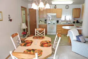 1515 Raveen St, Fort Atkinson, WI 53538 - Photo 9