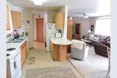 1515  Raveen St, Fort Atkinson, WI 53538 - Photo 7