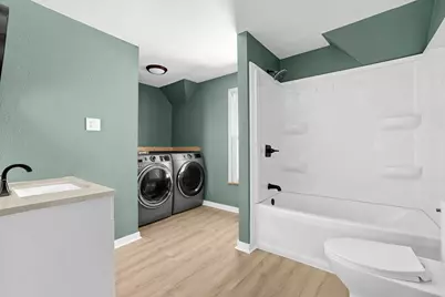 411 E Main St, Sparta, WI 54656 - Photo 7