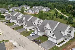 1820 Horseshoe Ln, Slinger, WI 53086 - Photo 3