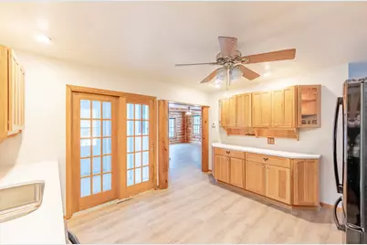 9815 S 31st St, Franklin, WI 53132 - Photo 7