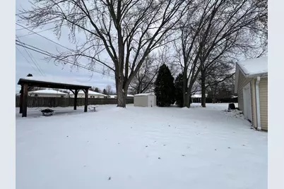 5324 W Allerton Ave, Greenfield, WI 53220 - Photo 5