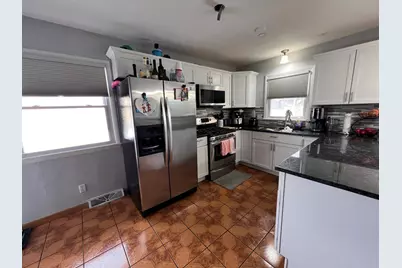 5324 W Allerton Ave, Greenfield, WI 53220 - Photo 7