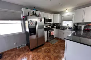 5324 W Allerton Ave, Greenfield, WI 53220 - Photo 7