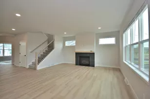 637 Standing Stone Dr, Waukesha, WI 53189 - Photo 7