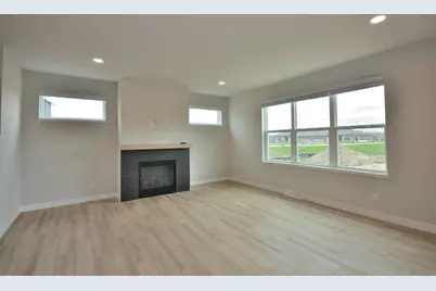 637  Standing Stone Dr, Waukesha, WI 53189 - Photo 3