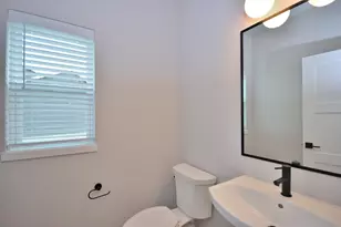 637 Standing Stone Dr, Waukesha, WI 53189 - Photo 5