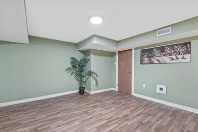 6026 S 23rd St, Milwaukee, WI 53221 - Photo 27