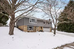 500 Deer Pass Rd, Saukville, WI 53080 - Photo 29