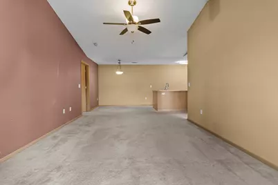 210 E Remer Rd #202, Elkhorn, WI 53121 - Photo 7