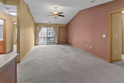 210 E Remer Rd #202, Elkhorn, WI 53121 - Photo 13